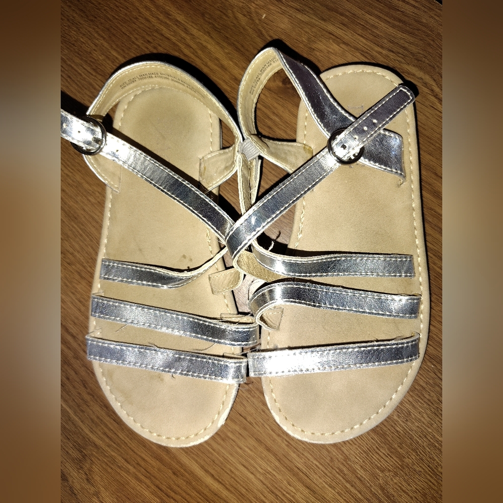 Silver Place Dressy Flat Strappy Sandals Size 10